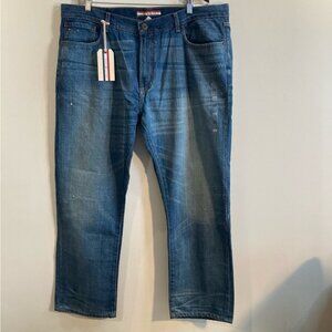 TOMMY HILFIGER Sz 40 x  30 Classic Lightly Distressed Jeans NWT